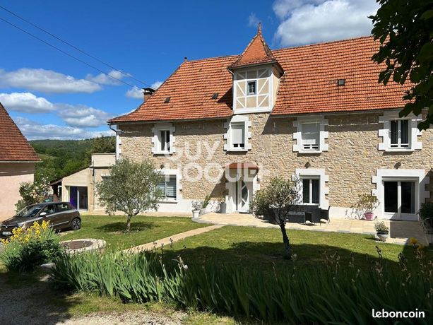 Maison 9 pièces 286 m²