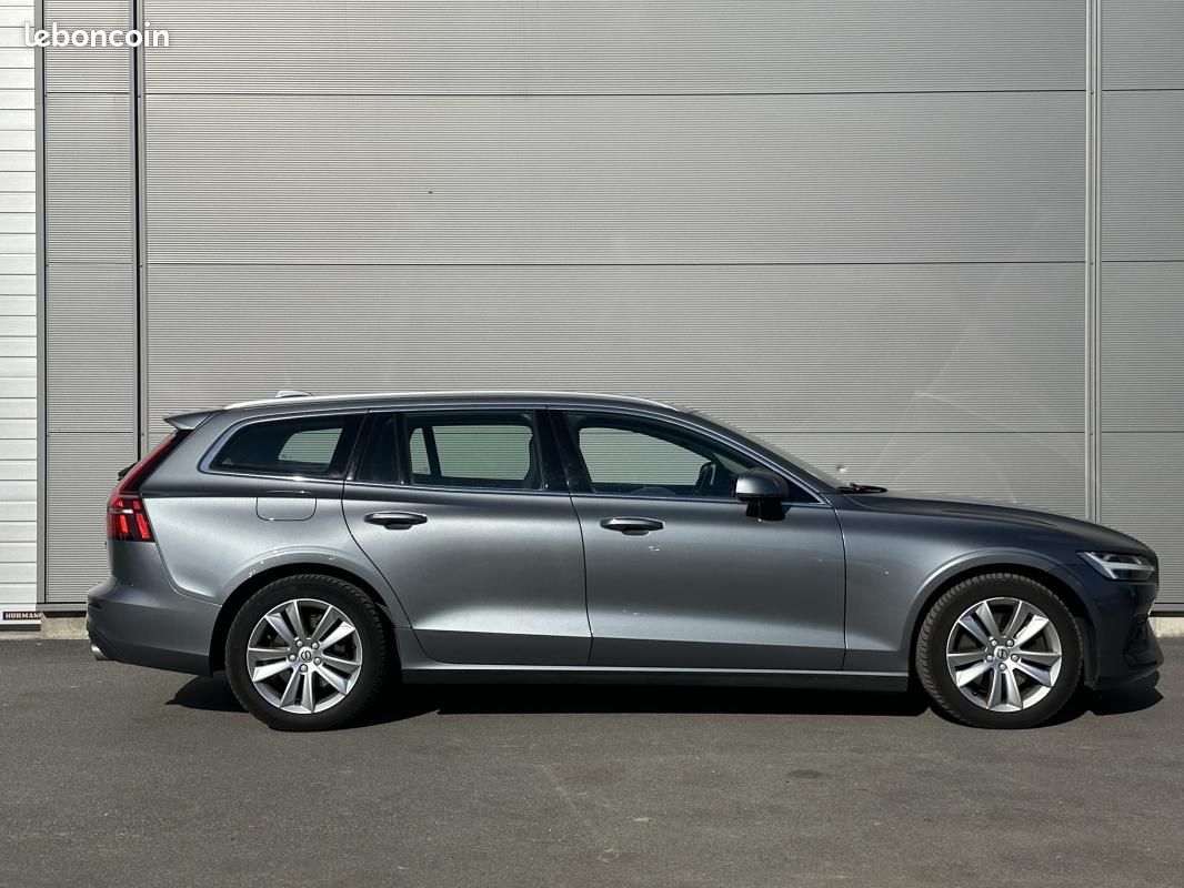 Volvo V60 B4 2.0 197 CH BVA BUSINESS EXECUTIVE / 2ND MAIN SUIVI COMPLET SUPERBE ETAT (image 2)