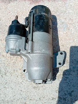 Vend démarreur 407 V6 état (neuf) (image 1)