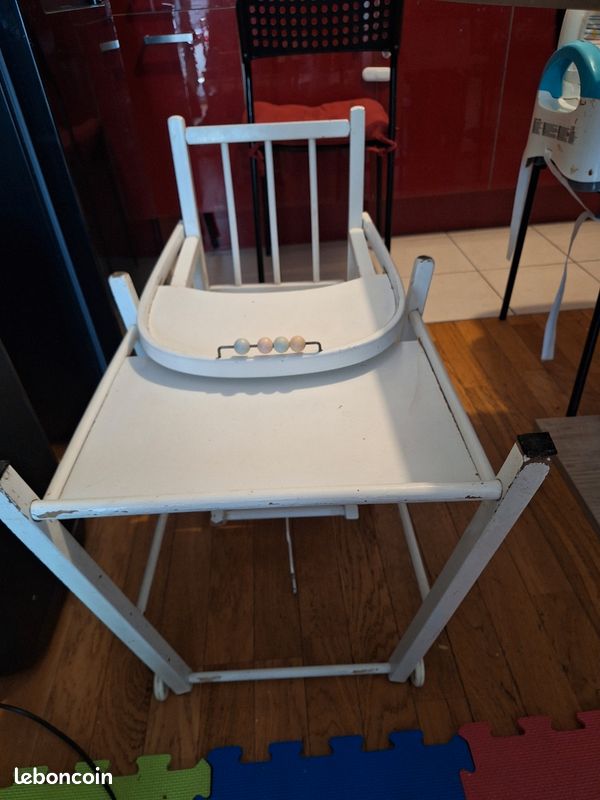 Chaise haute adaptable combelle (image 2)