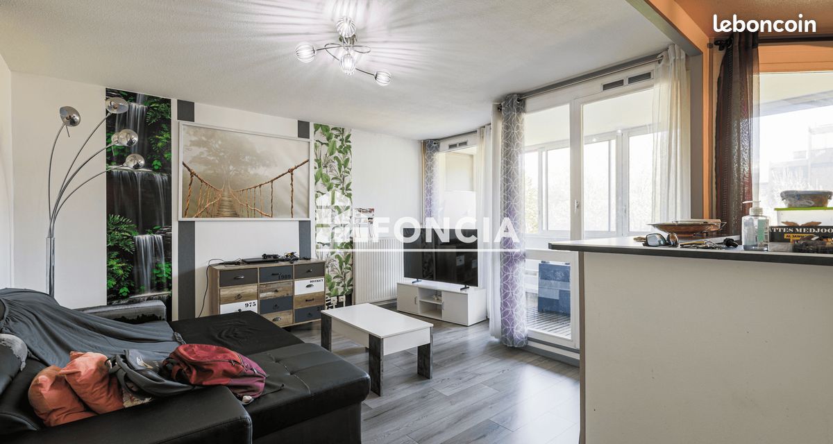 Parking 2 pièces 52 m² · à Grenoble · 52 m² · 61 000 €