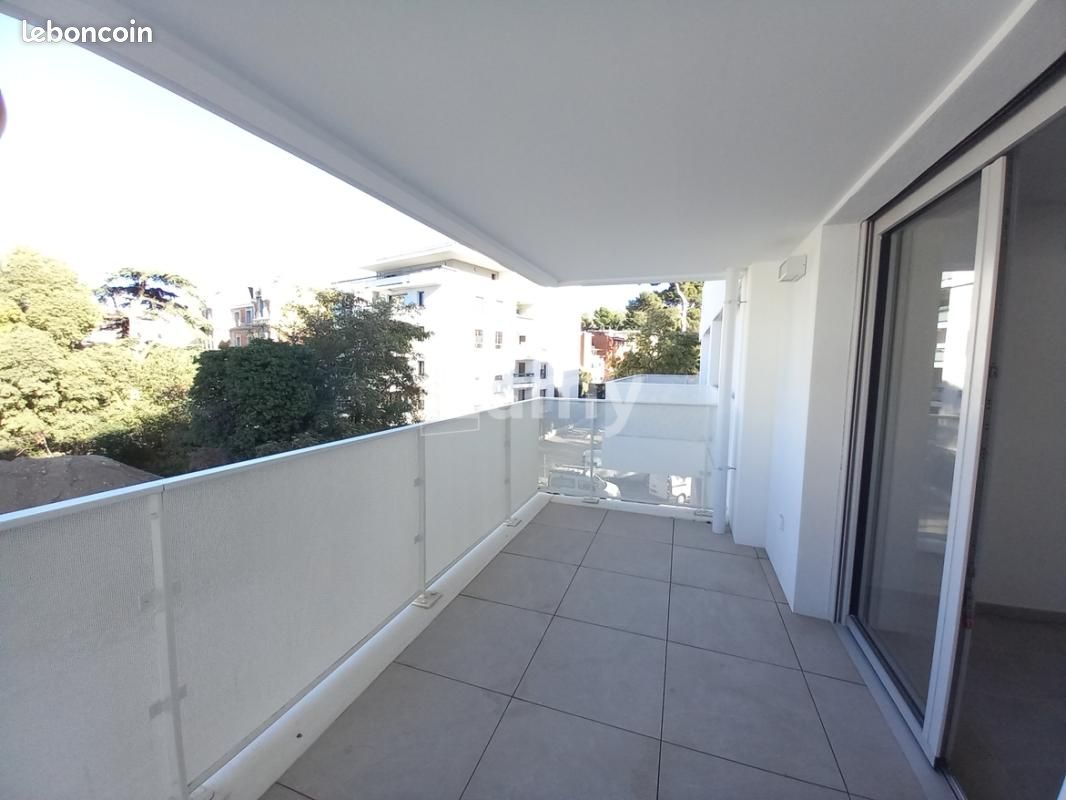 Appartement 2 pièces 52 m² · à Marseille · 52 m² · 949 €
