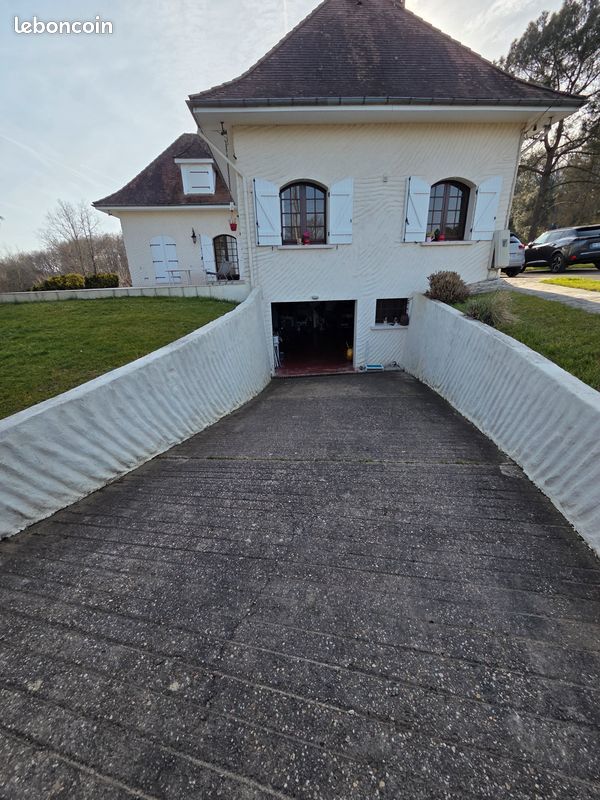 Maison 7 pièces 264 m² · à Pompignac · 264 m² · 680 000 €
