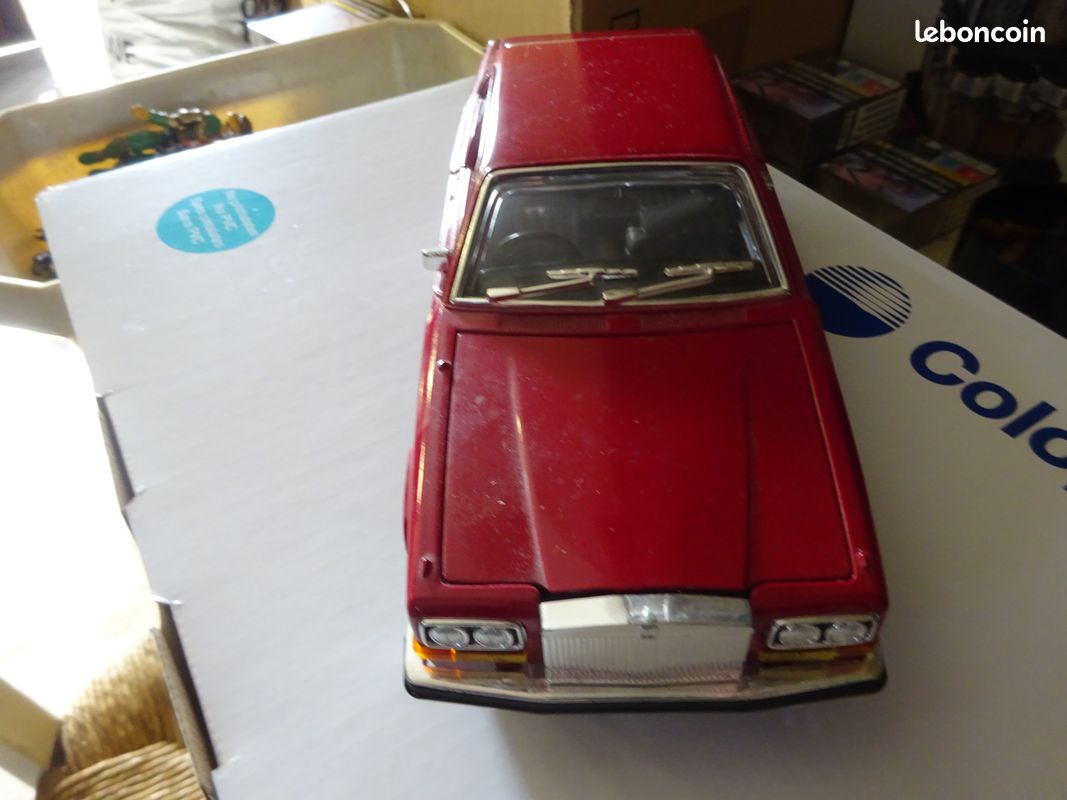 1:24 Rolls Royce Spectre alliage moulé sous pression modèle voiture son et lumière Collection cadeaux cadeau de noël pour petit ami cadeaux d'anniversaire  26