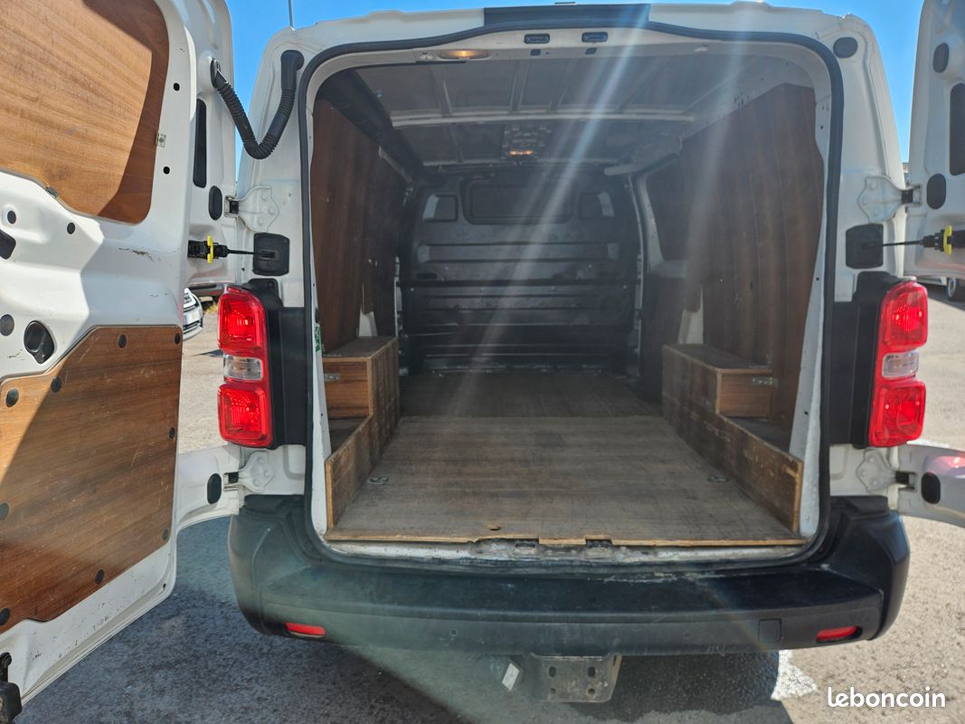 Citroen jumpy xl 2.0 bluehdi 145 cv club 3 places 2022 1ere main tva recuperable (image 5)