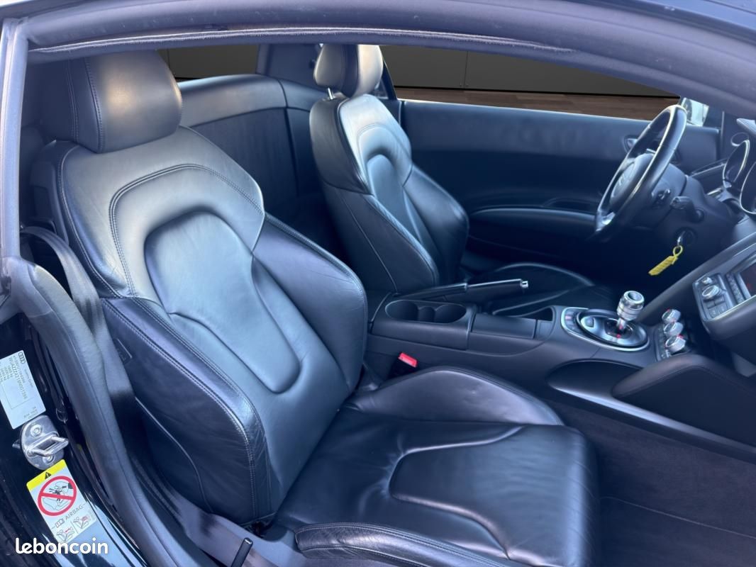 Audi R8 V8 4.2 FSI 420 Quattro R-Tronic (image 11)