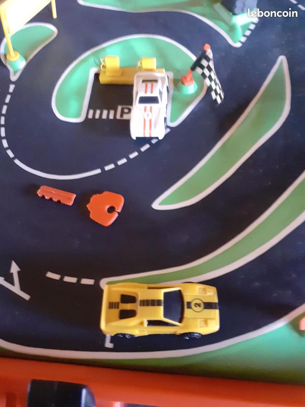Circuit voiture matel hotwheels annees 80 (image 3)