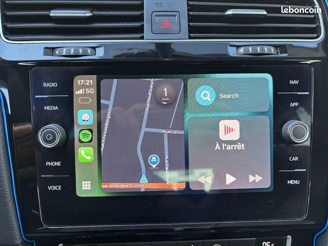 Volkswagen golf 1.5tsi 130ch - connect evo - dsg7 - carplay - digital (image 21)