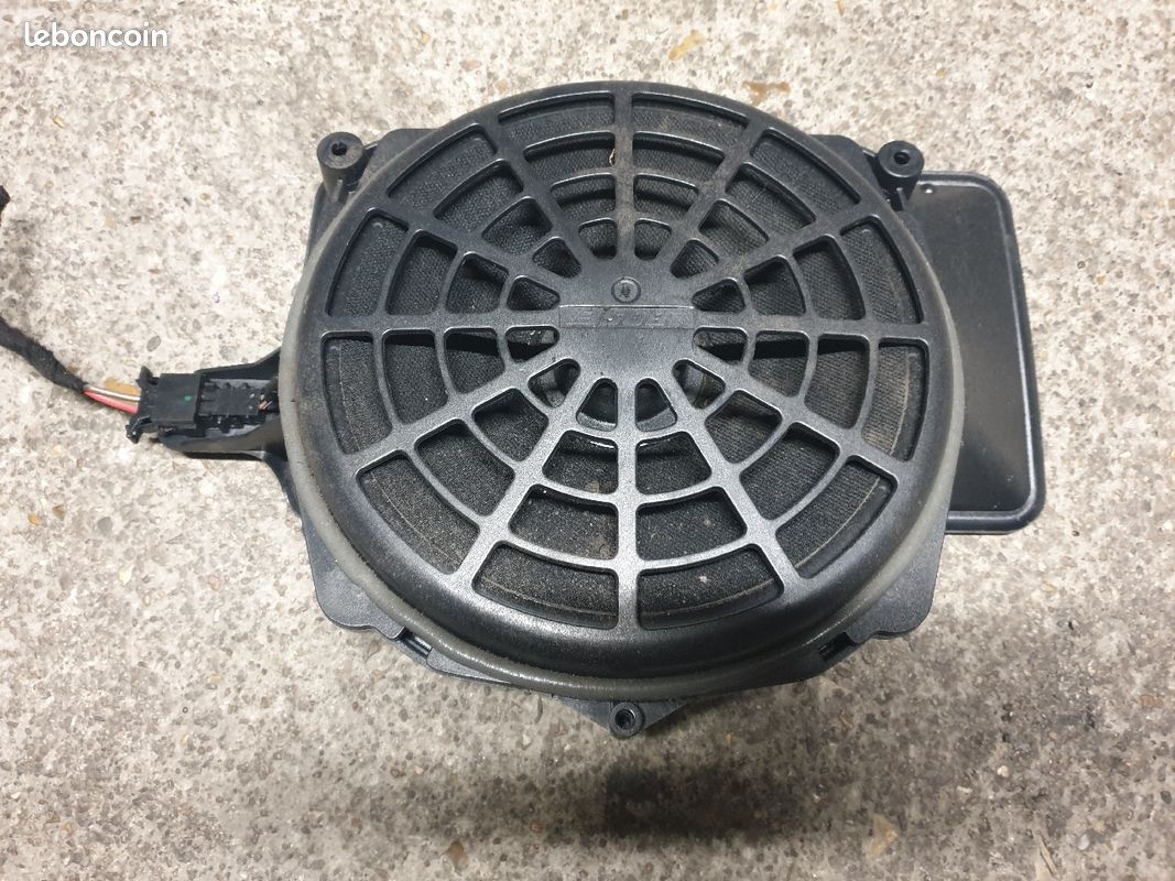 Haut parleur Audi A4 B7 (image 1)