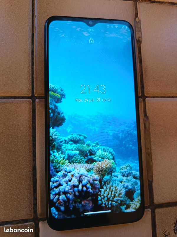 Motorola G10 très bonne état (image 1)