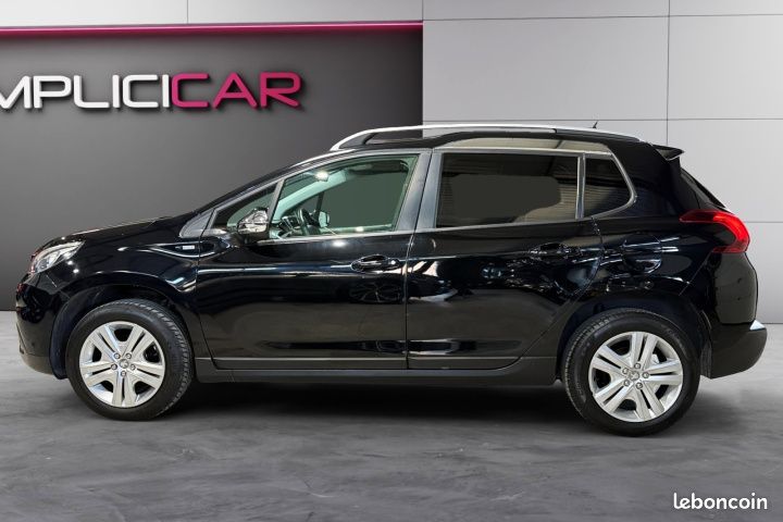 PEUGEOT 2008 1.2 82ch BVM5 Style Garantie 12 mois (image 4)
