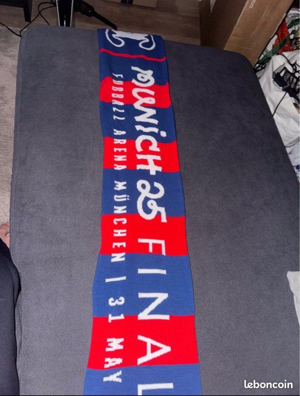 Écharpe De Collection PSG / FC Bayern Munich – Saison 2017