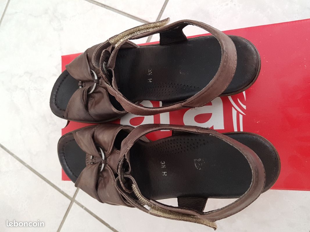 Nus pieds Aro marron (image 3)