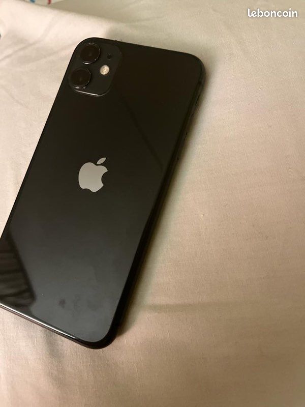 IPhone 11 (image 1)