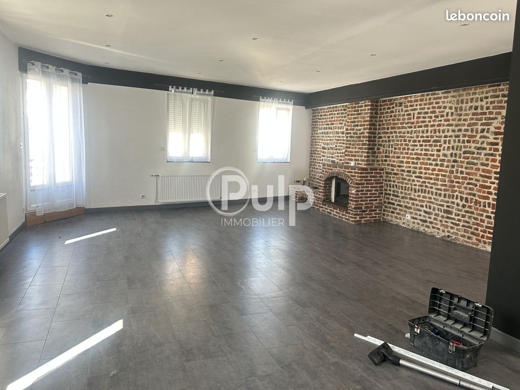 Appartement 4 pièces 132 m² · à Hénin-Beaumont · 132 m² · 900 €/mois