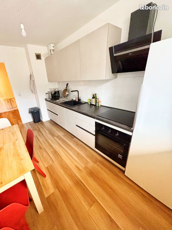 Appartement 3 pièces 52 m² · à Collonges-sous-Salève · 52 m² · 1 590 €/mois