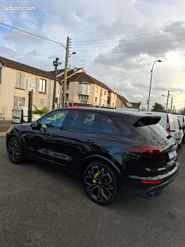 Porsche cayenne 3.0 v6 se hybrid full options 2017 220000kms 23990E TTC (image 4)
