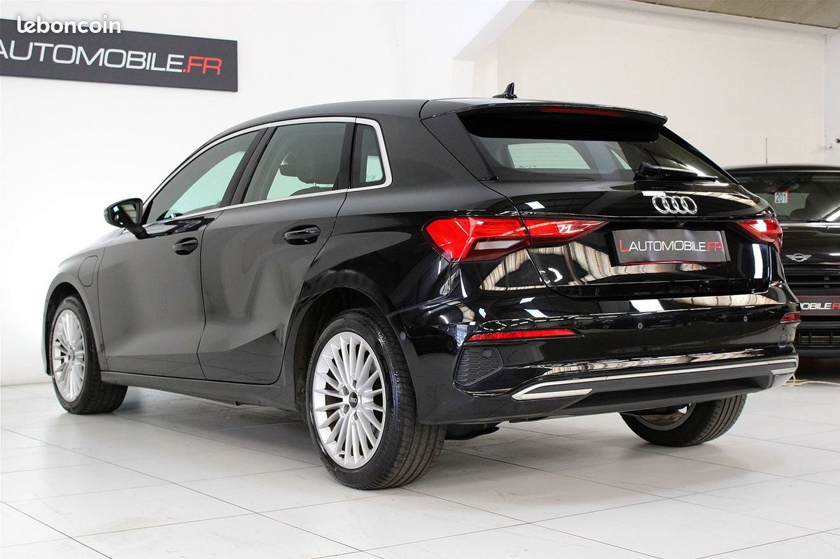 Audi A3 SPORTBACK 40 TFSI E 204CH DESIGN S TRONIC 6 (image 8)