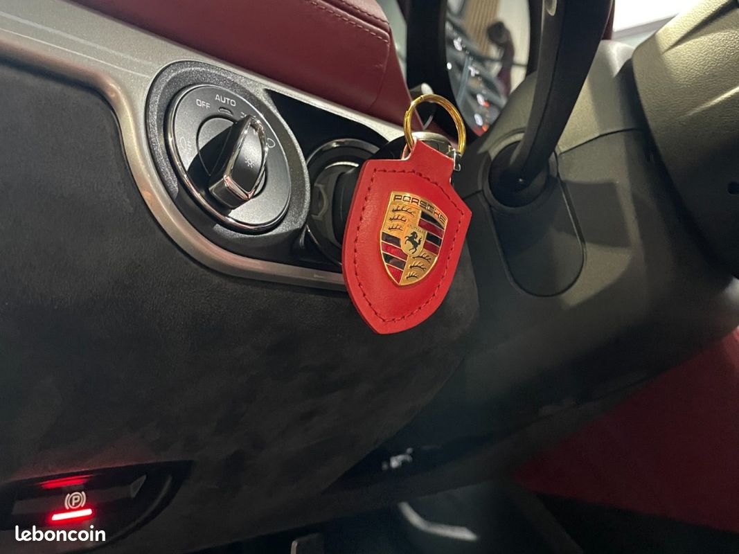 PORSCHE 718 SPYDER 4.0i 420 ch - PORSCHE APPROVED 12/2026 - BOSE - CARPLAY - INTERIEUR SPYDER CLASSIC HERITAGE - CAMERA (image 26)