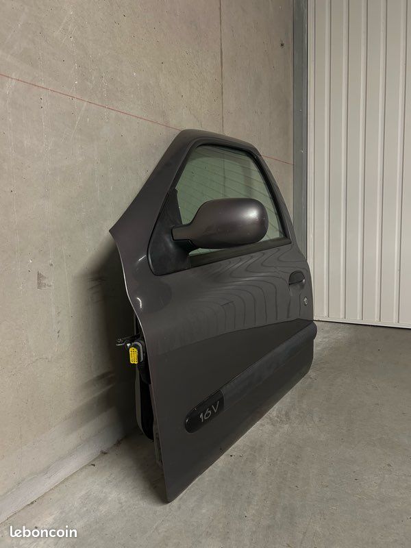 Porte Clio II (image 2)