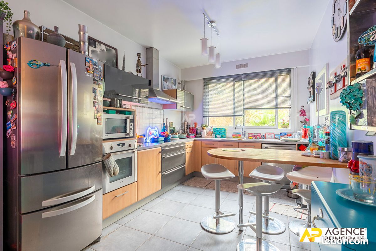 Appartement 5 pièces 132 m² · à Le Mesnil-le-Roi · 132 m² · 659 000 €