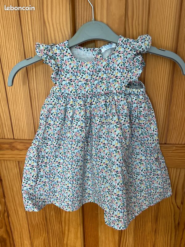 Robe fleurie (image 1)