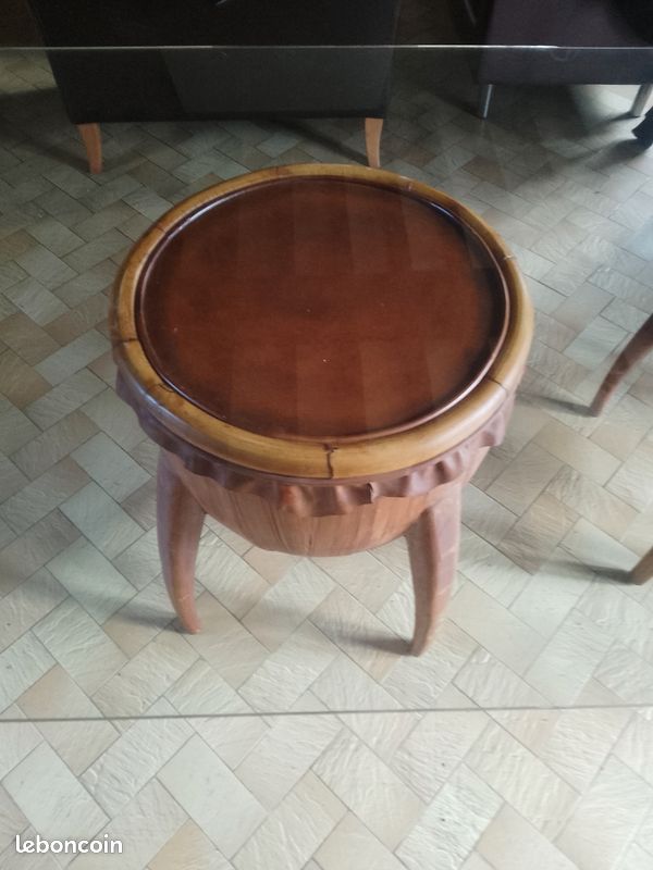 Table en verre exotique (image 3)