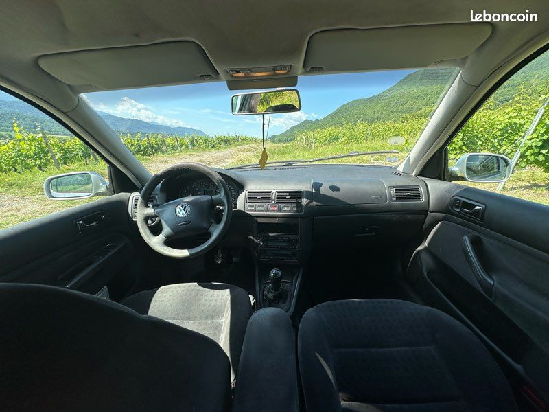 Volkswagen Golf IV Match II 1.6 16V Essence - 105 ch (image 3)