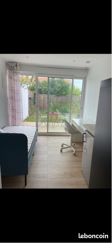 Appartement 1 pièce 14 m² · à Pessac · 14 m² · 490 €