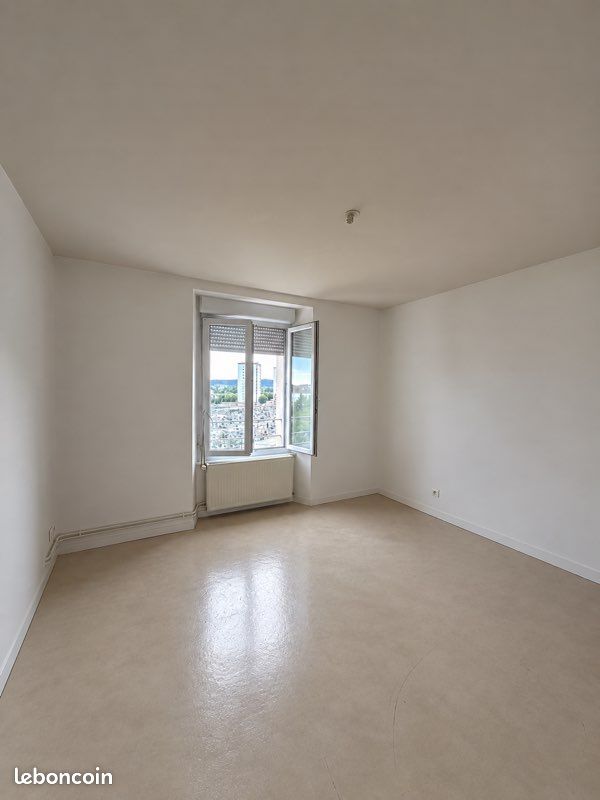 Appartement 2 pièces 35 m² · à Pontarlier · 35 m² · 860 €