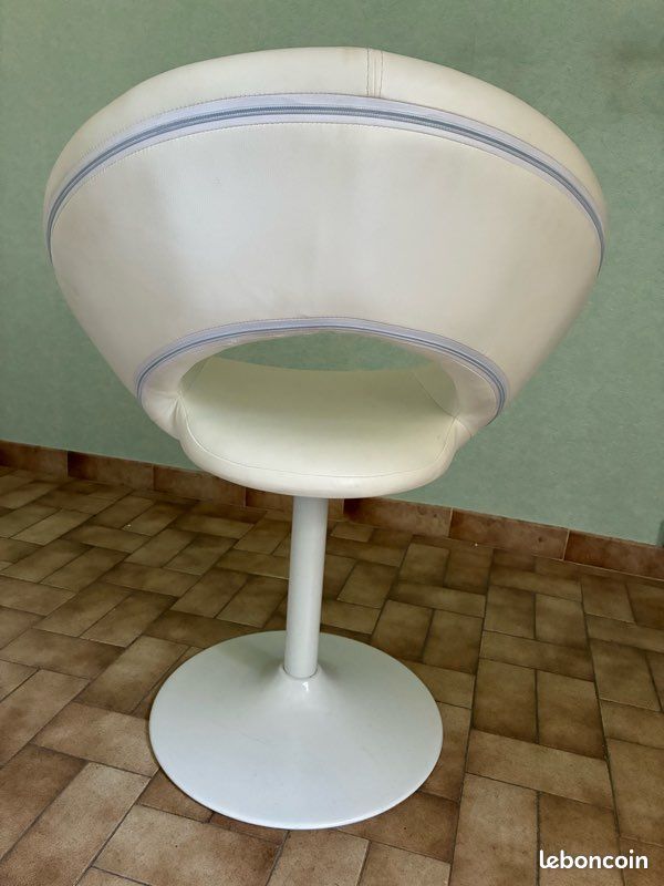 Fauteuil lounge pivotant en simili cuir Blanc (image 3)