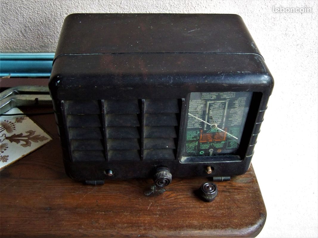 Ancien Poste TSF Bakélite S E M VINTAGE à restaurer (image 2)