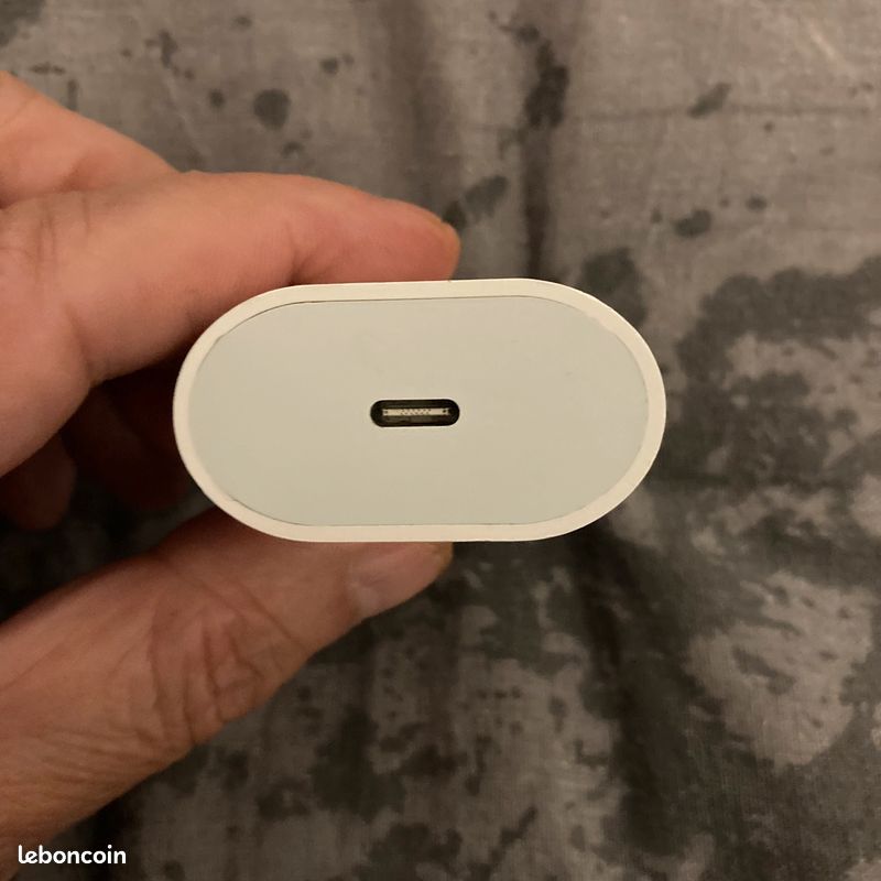 Adaptateur secteur USB‑C 20 W Origina Apple (image 3)