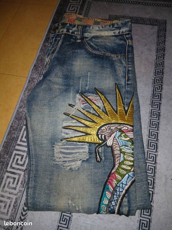 Jeans brodé cobra (image 3)
