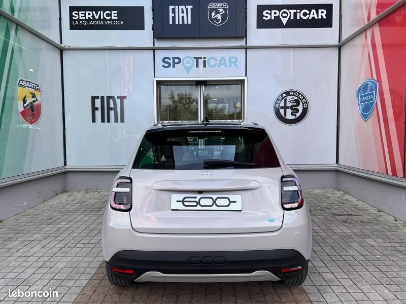 Fiat 600 e 156ch 54kWh Business Edition (Certinergy 6100 déduit) (image 5)