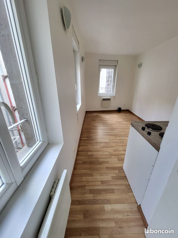 Appartement 1 pièce 15 m² · à Clermont-Ferrand · 15 m² · 325 €/mois