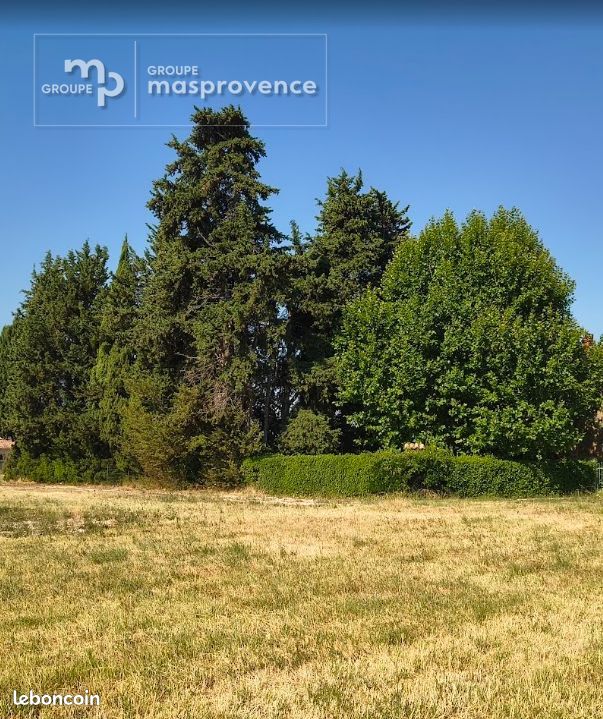 Terrain à bâtir de 980 m² à CAROMB (84) · 198 000 €