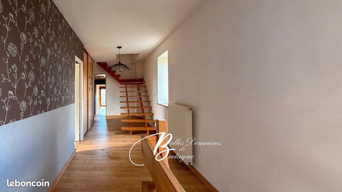 Propriété 8 pièces 201 m² (image 11)