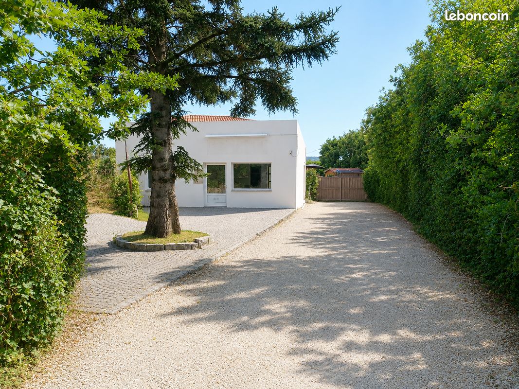 Maison 4 pièces 77 m² · à Saint-Vallier-de-Thiey · 77 m² · 262 000 €