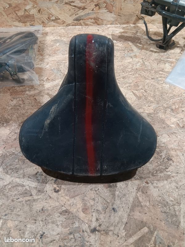 Selle conducteur piaggio ciao pour pièces (image 1)