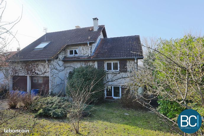 Propriété 4 pièces 164 m²