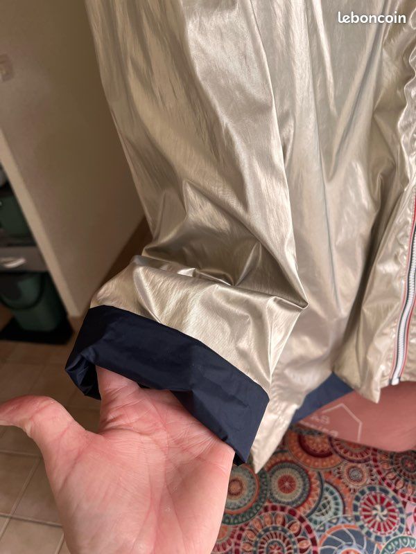 Veste imperméable et réversible (image 6)