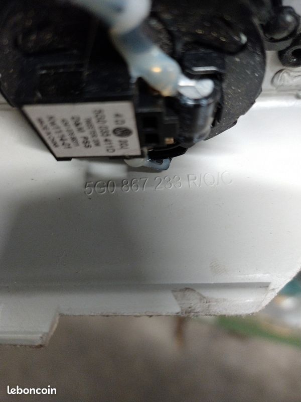 VW Volkswagen golf 7 montant pare brise gauche 5G0867233 (image 3)
