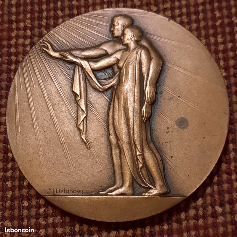 Médaille Art Déco - Une Occasion en OR