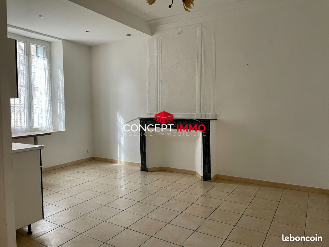 Appartement 2 pièces 38 m² · à Belgentier · 38 m² · 530 €