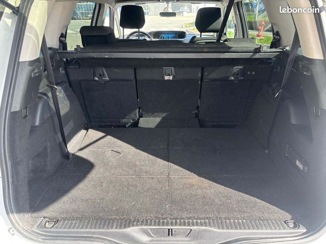 Citroën Grand C4 Picasso 1.6 THP 165ch Exclusive EAT6 (image 7)