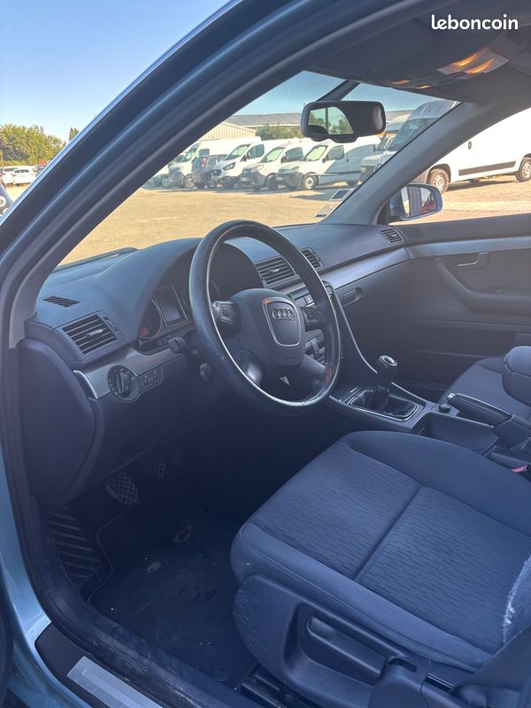 Audi A4 1.9 TDI 115CH (image 5)