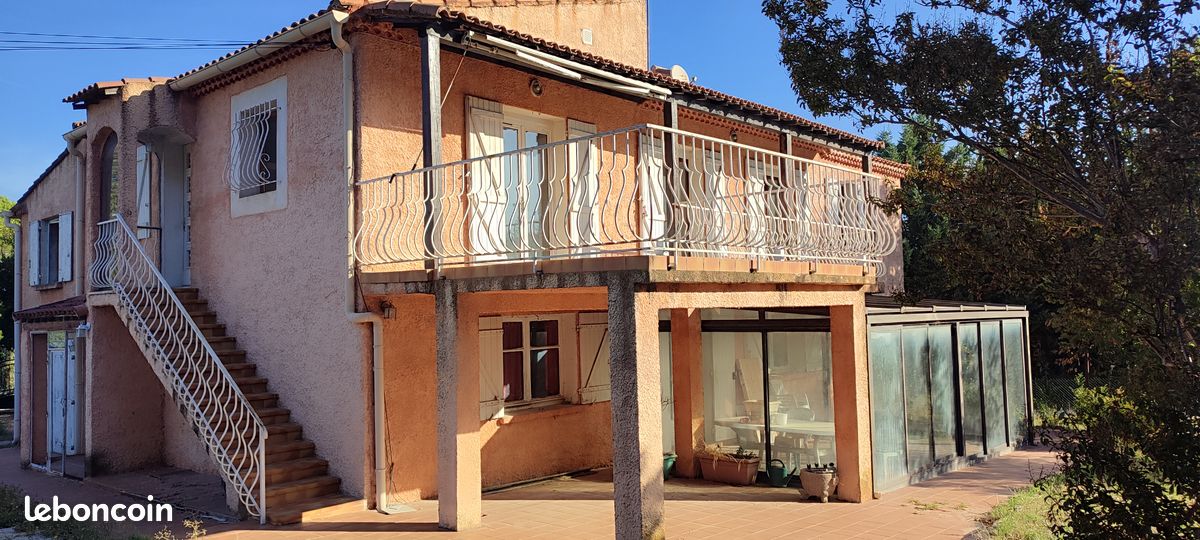 Maison 9 pièces 215 m² · à Cabriès · 215 m² · 890 000 €