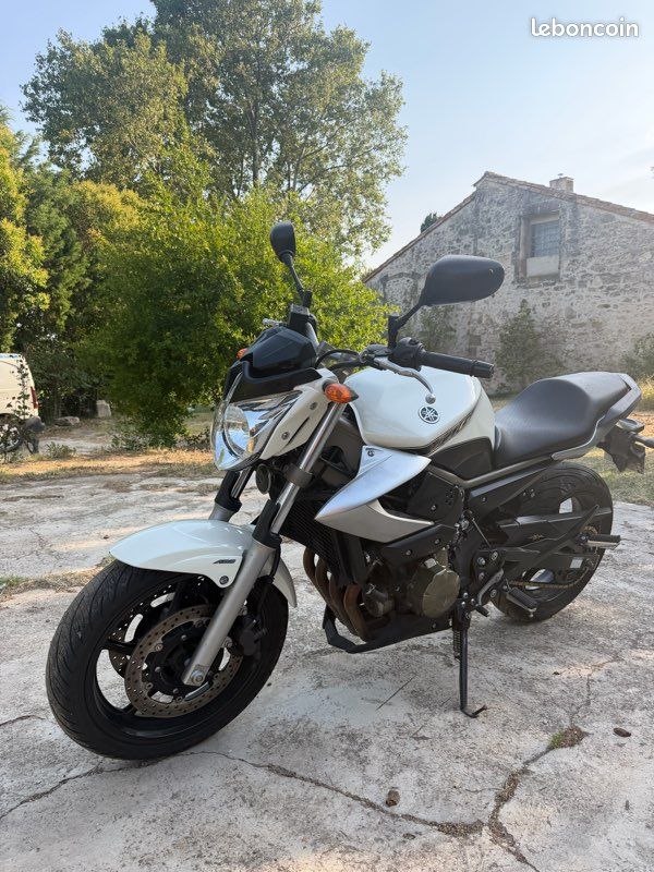 Yamaha xj6 (image 3)