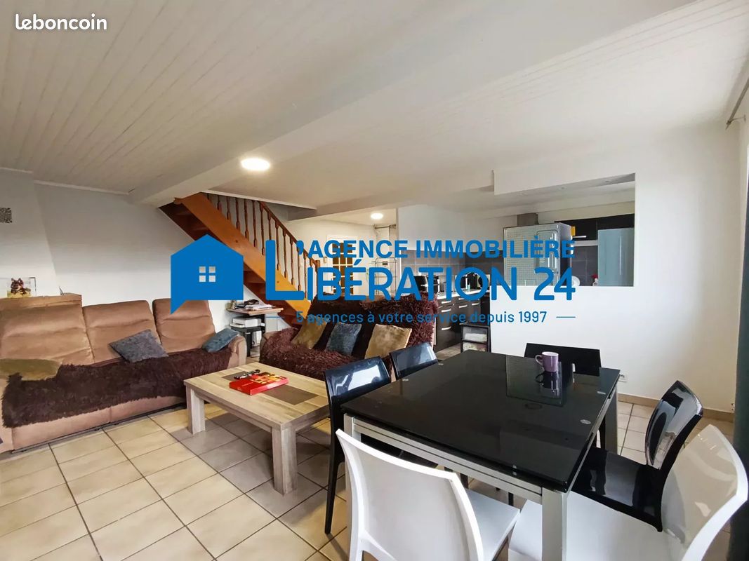 Appartement 5 pièces 112 m² · à Saint-Genest-Lerpt · 112 m² · 145 000 €